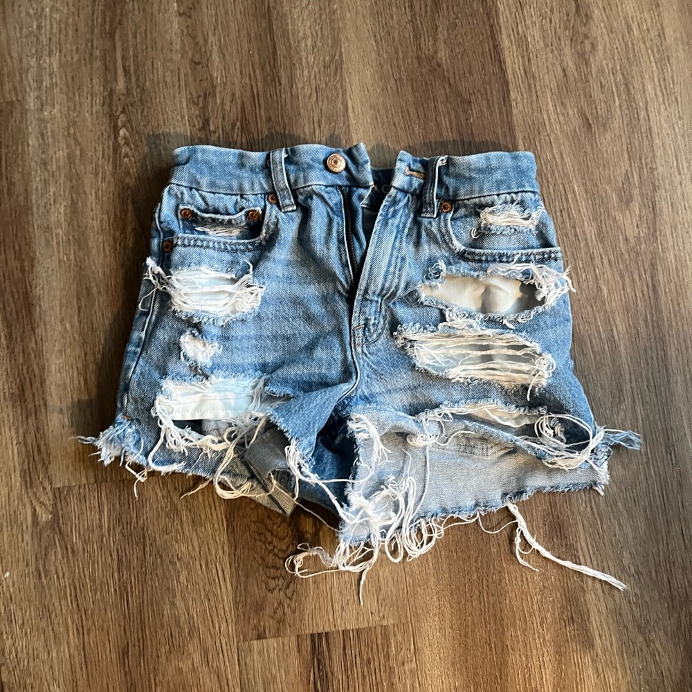 GUC American Eagle Curvy 90’s Boyfriend Shorts